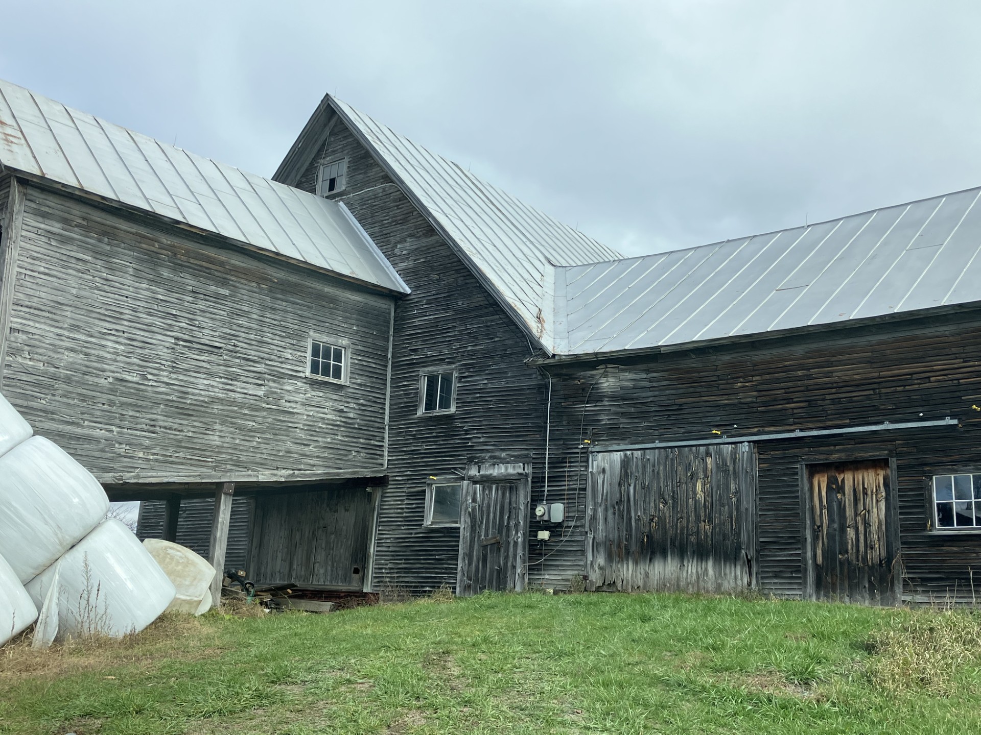 winship barn 4 old cow barn in Vermont